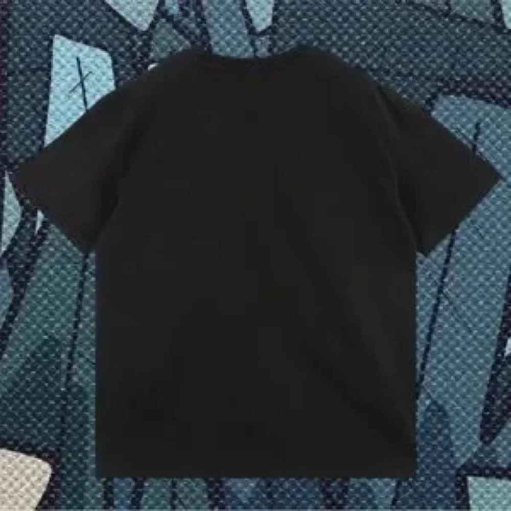 Prada Black Men's T-Shirt - Picture 4 of 5